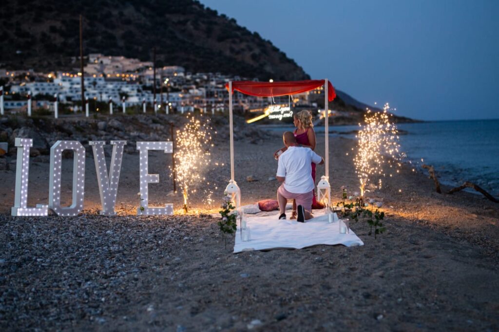 Heiratsantrag auf Kos, Pärchen am Strand, Heiratsantrag Preisliste